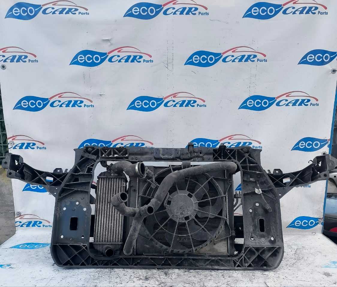 Komplette Frontpartie mit Kühlergrill und Kühlern Hyundai ix35 1.7 D ecoAG6265 (Baujahr 2012)