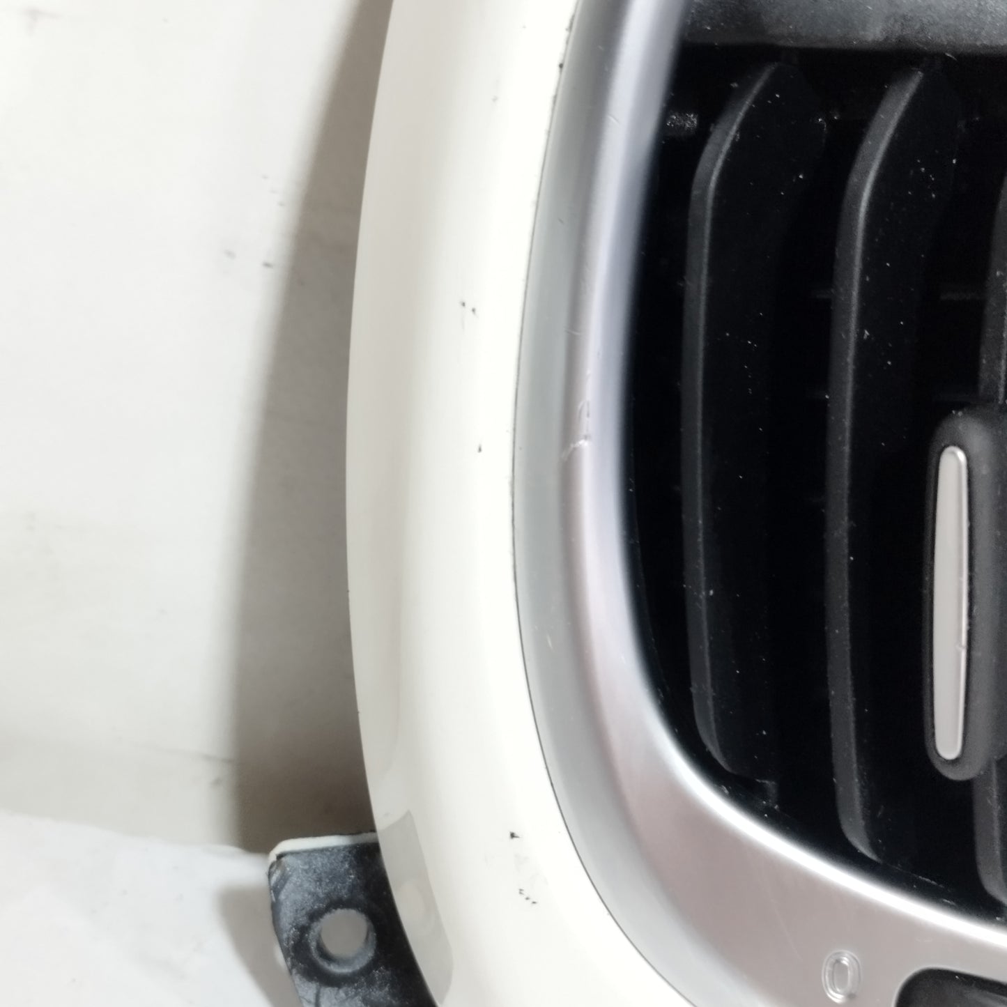 Cornice con bocchetta aria lato sx Fiat 500L (330) 2012-2017 cod: 51892473 ecoAC16356