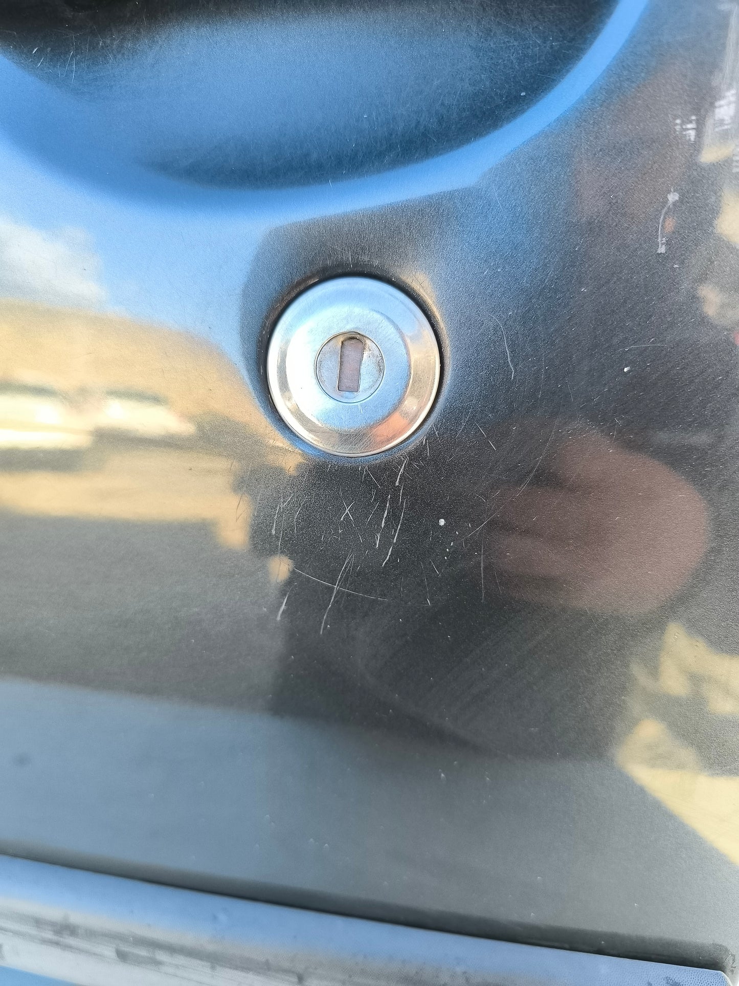 Sportello anteriore sx grigio canna di fucile Citroën C1 anno 2006 ecoAG7531