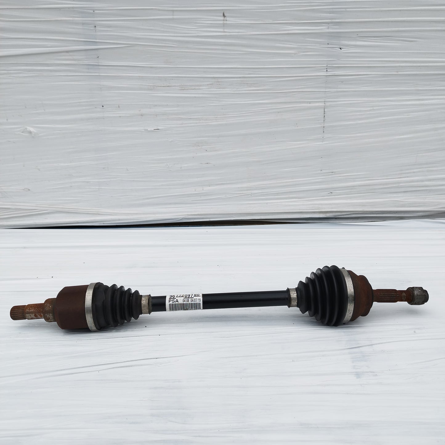 Semiasse anteriore sx Peugeot 2008 1.2 B 2019 cod: 9677209780 ecoAC15758
