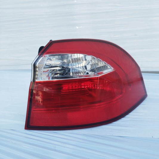 Fanale posteriore dx Kia Rio 2012 cod: 92402-1w2 ecoDM093