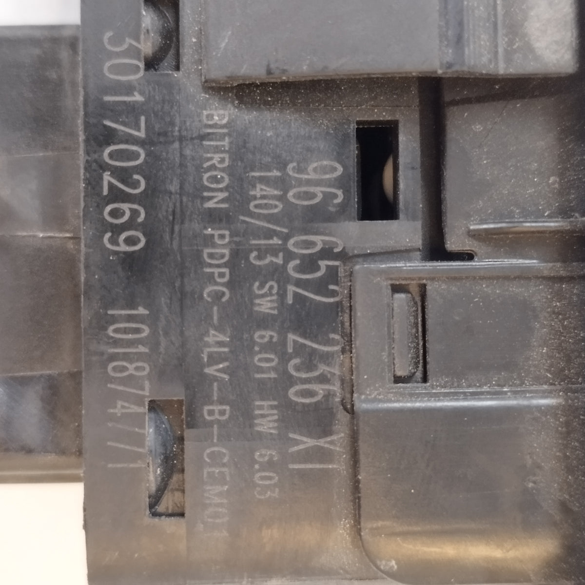 Pulsantiera alzacristalli anteriore sx Citroen C3 II 2009-2016 cod: 96652236XT ecoAC17577