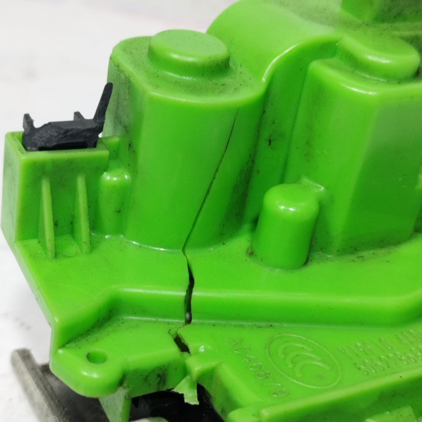 Front left lock Alfa Romeo Giulietta 2014 7 Pin ecoAC10633