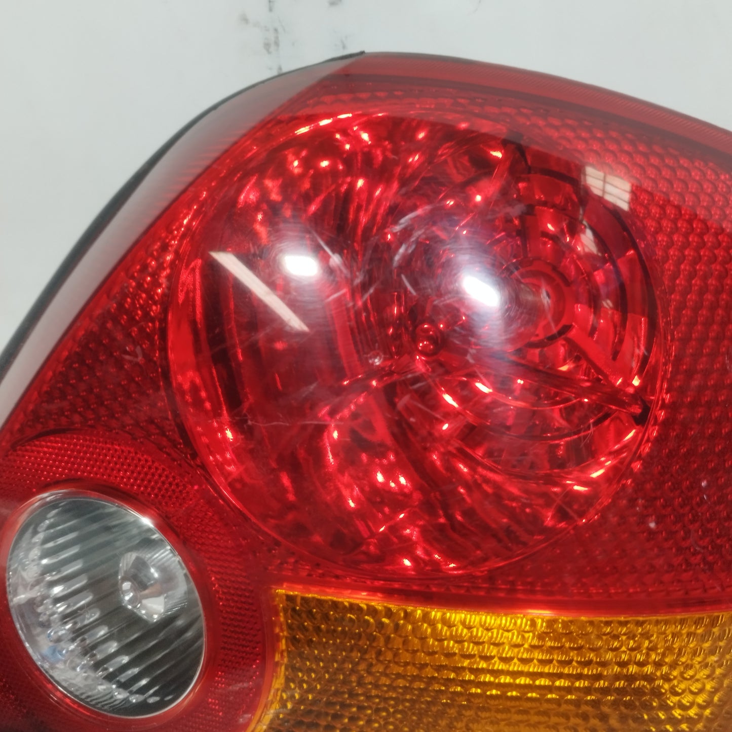 Rechte Rückleuchte Hyundai Coupé 2003 Teilenummer: 92402-2CXXX ecoAC14007