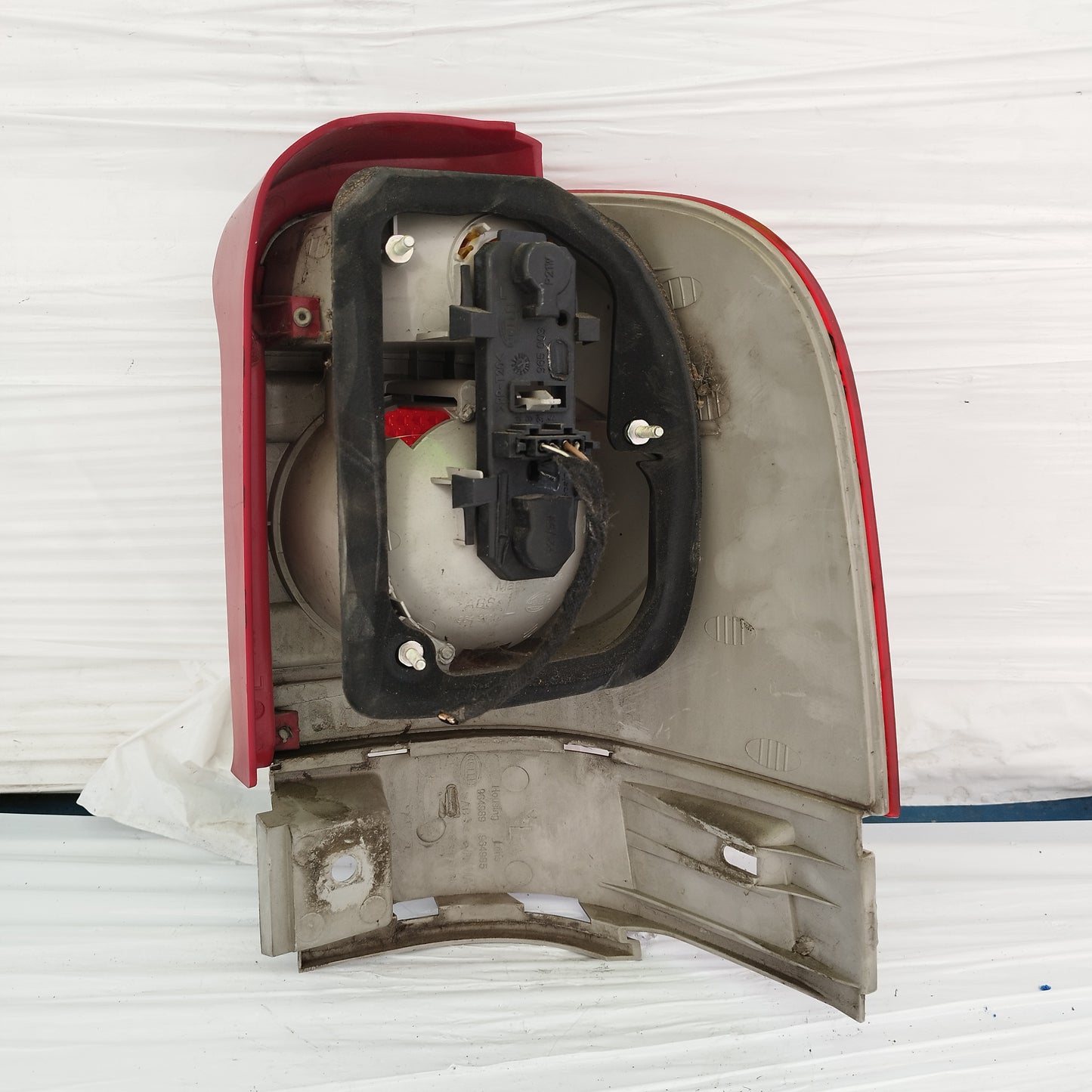 Fanale posteriore sx Volkswagen Sharan 2004 cod: 964989 ecoDM311