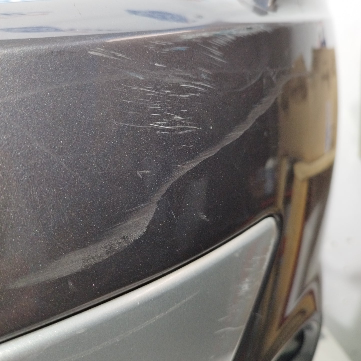 Dark grey front bumper Renault Scenic 2011 ecoAC10381