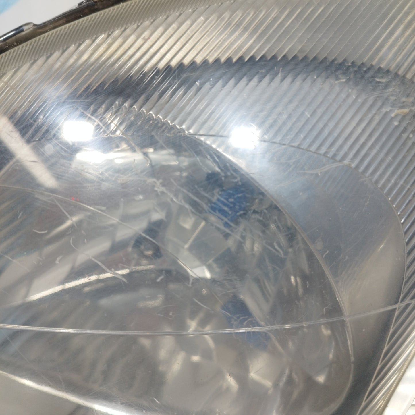 Fanale anteriore sx Toyota Yaris 2001 ecoAC10649
