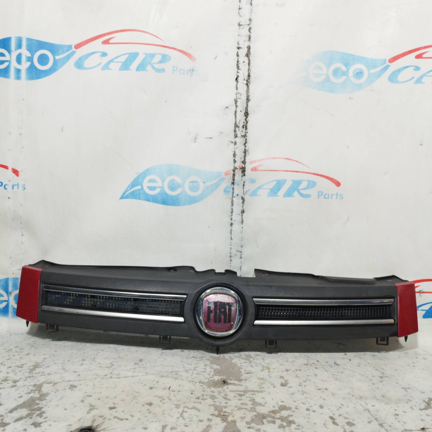 Roter Kühlergrill Fiat Panda 2008 ecoAC10020