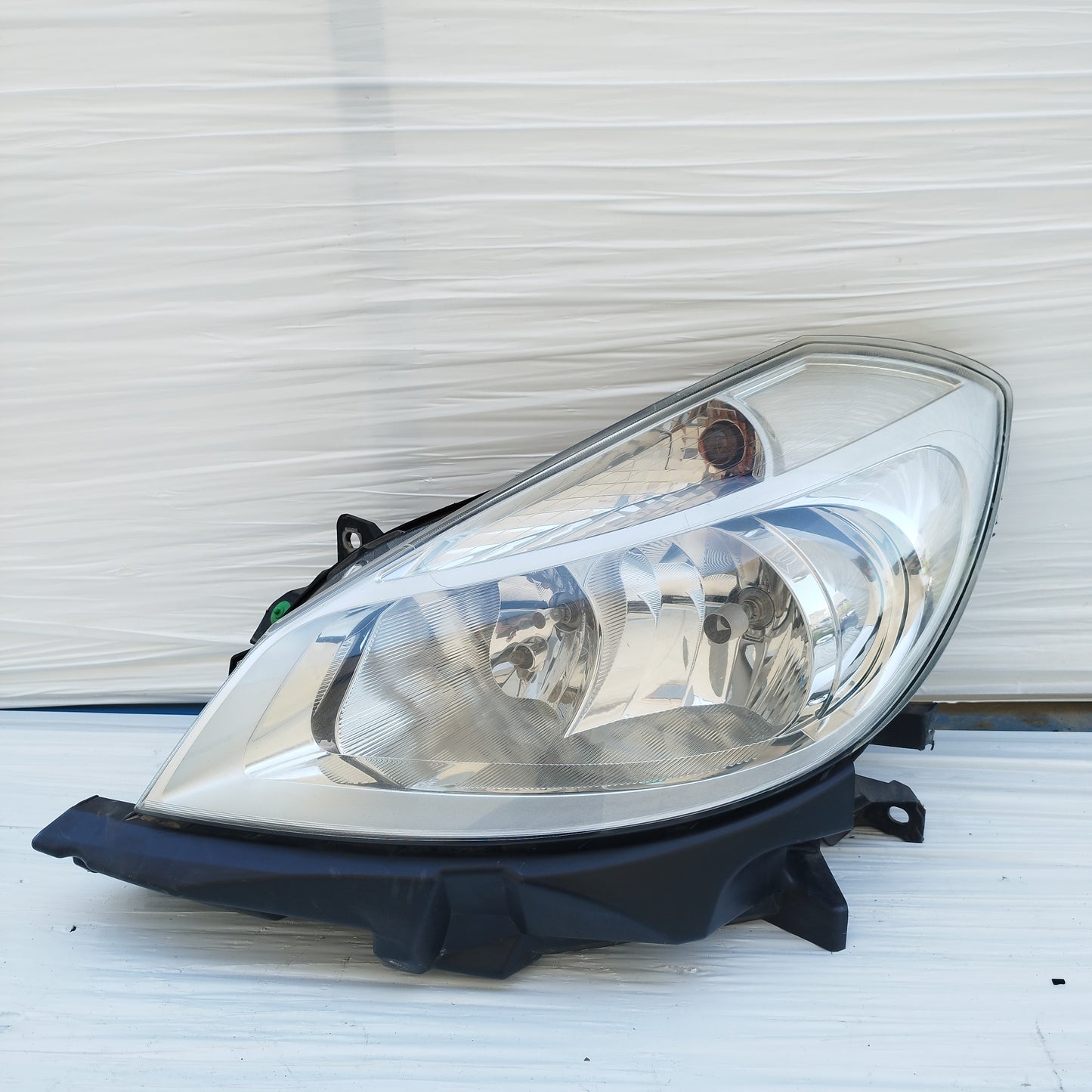 Fanale anteriore dx Renault Clio 2008 cod: 8200244889 ecoDM074