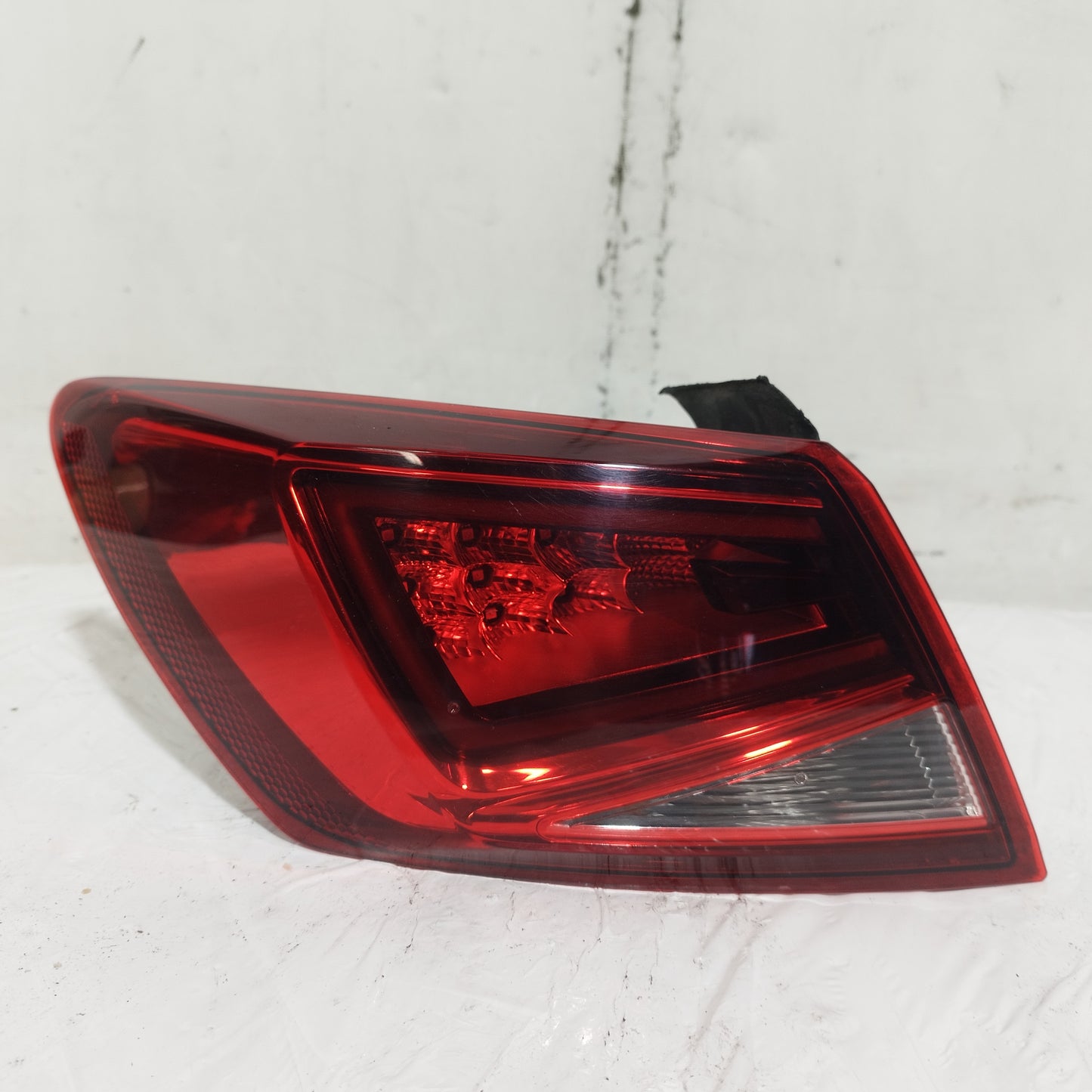 Fanale posteriore sx esterno a led Seat Leon (5F) Berlina 5 porte 2013-2016 ecoAC16065