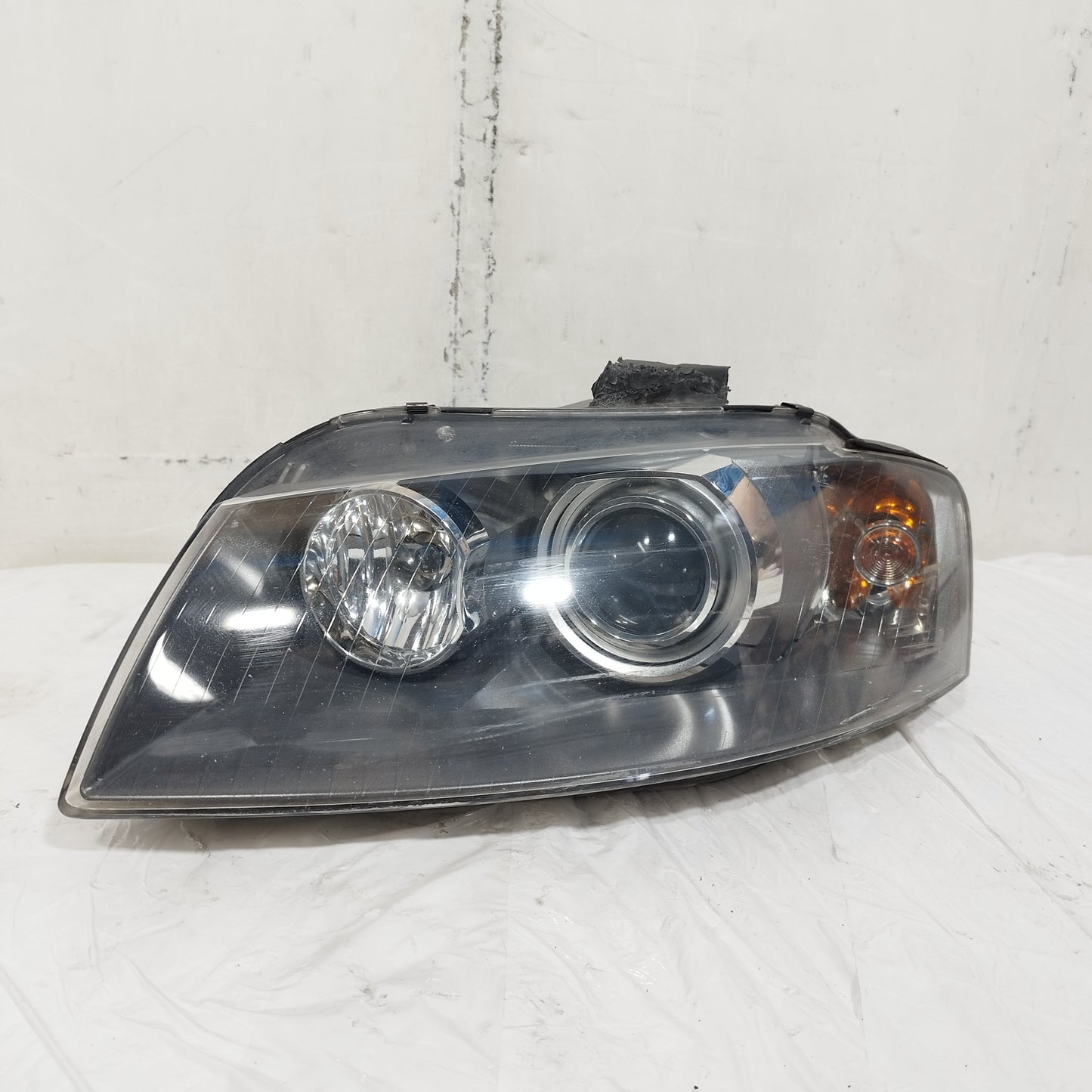 Fanale anteriore sx Xenon Audi A3 (8P / 8PA) 2005-2008 cod: 8P0941029R ecoAC16702