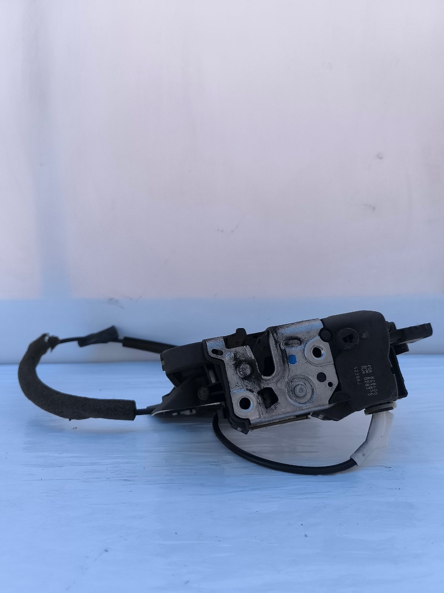 Serratura anteriore sinistra Citroën Berlingo anno 2009 Cod: PSA828406 ecoAG6964