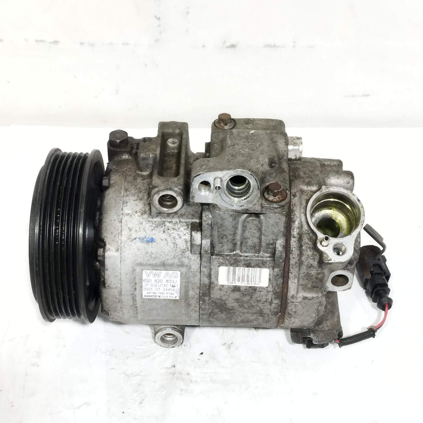 Compressore a / c Volkswagen Polo 9N / 9N3  1.4 D 2002-2010 cod: 6Q0820803J DENSO 6SEU14C ecoAC15535