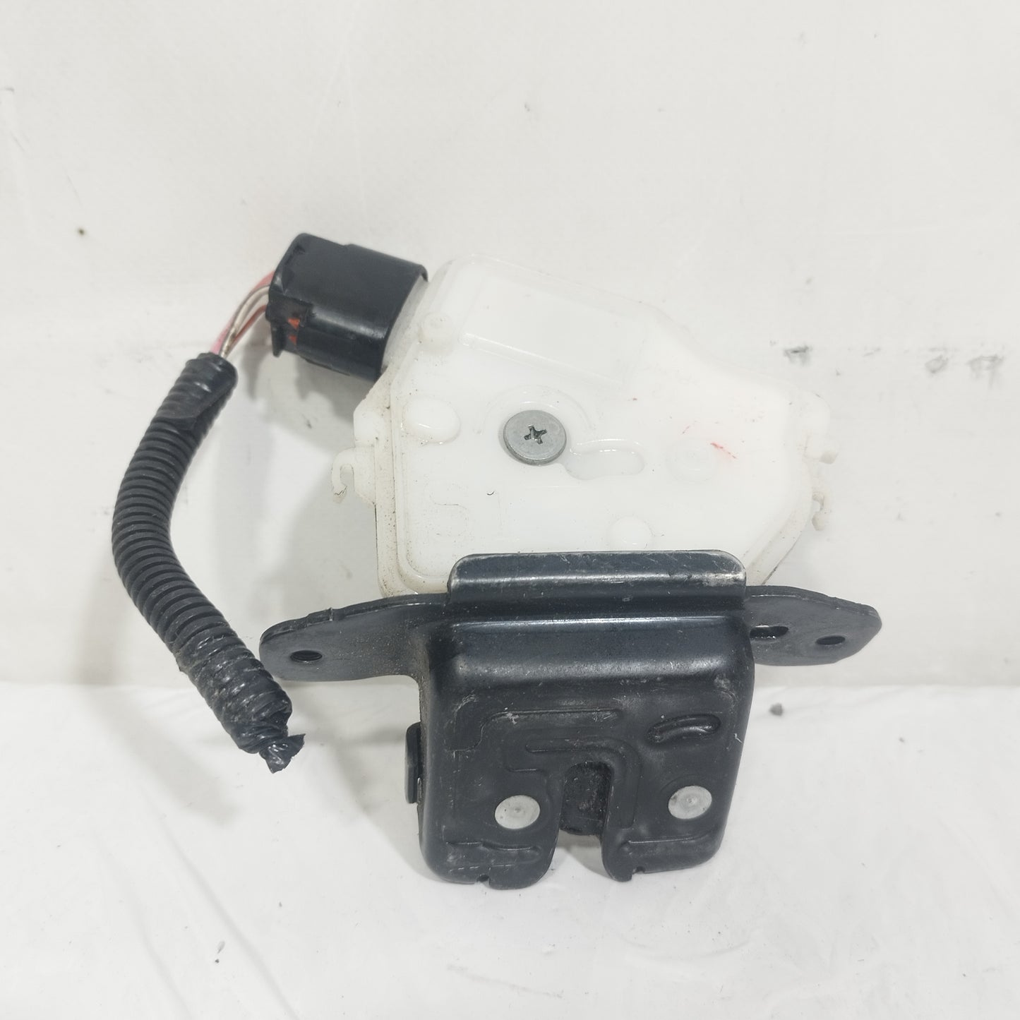 Serratura portellone Toyota Yaris (XP130) 2011-2020 ecoAC16111
