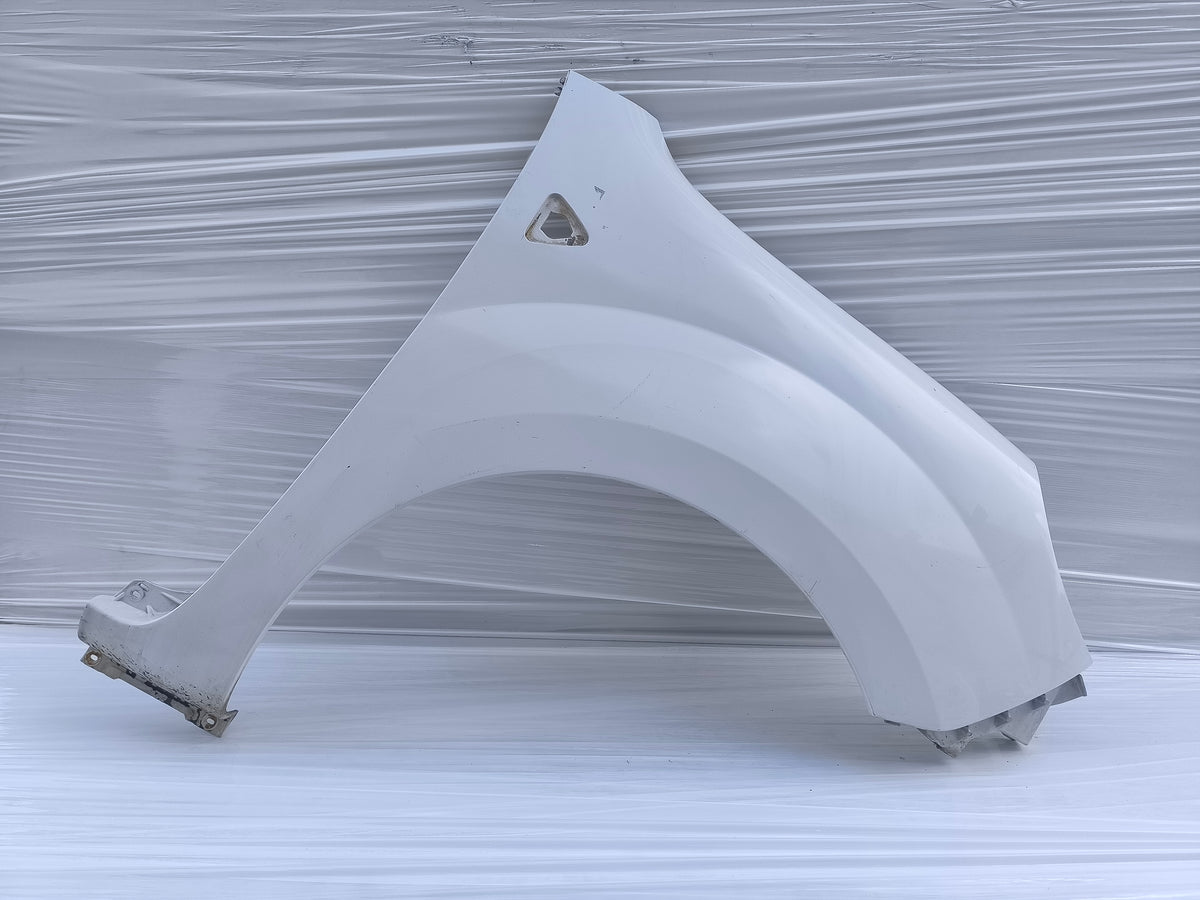Parafango dx bianco Renault Kangoo II anno 2008-2013 ecoAG9998