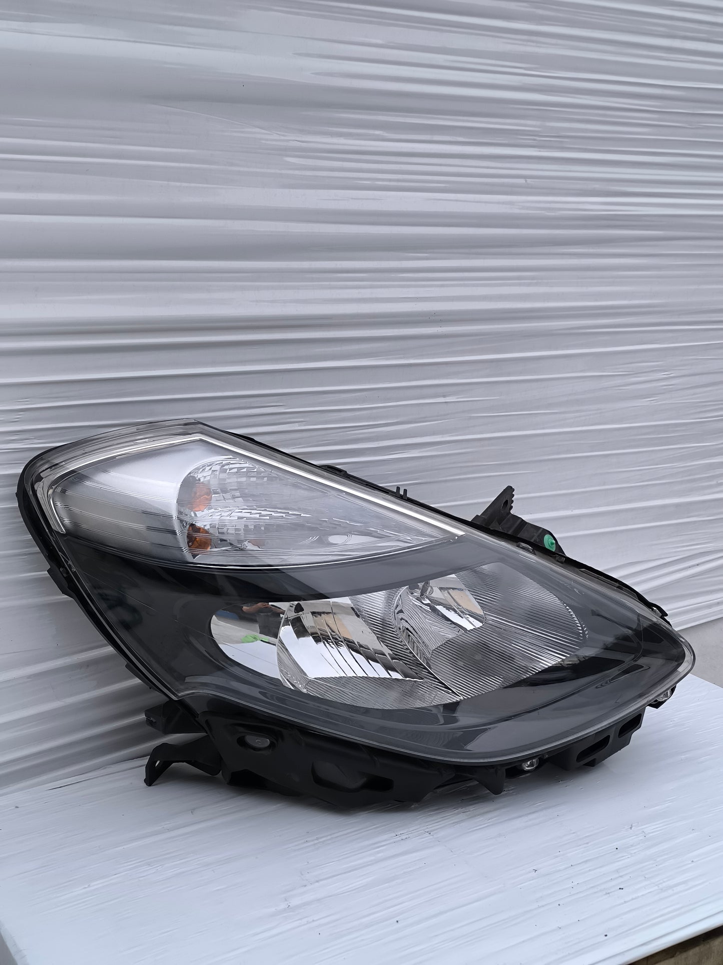 Fanale anteriore dx Renault Clio III (X85) anno 2009-2012 ecoAG8390