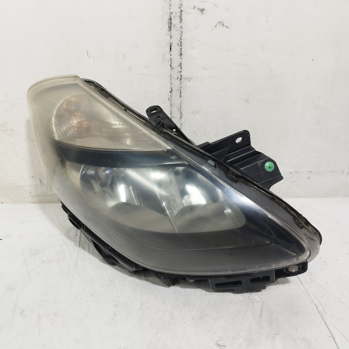 Fanale anteriore dx Renault Clio III (X85) 2009-2012 cod: 13330F/C ecoAC16605