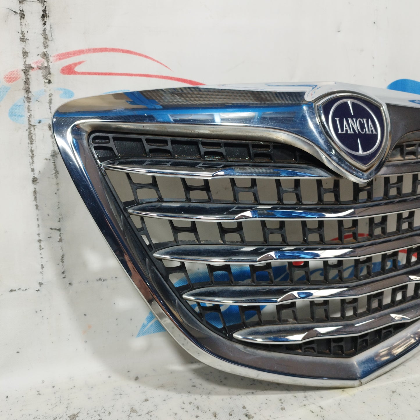 Front center grille Lancia Delta 2011 ecoAC9541