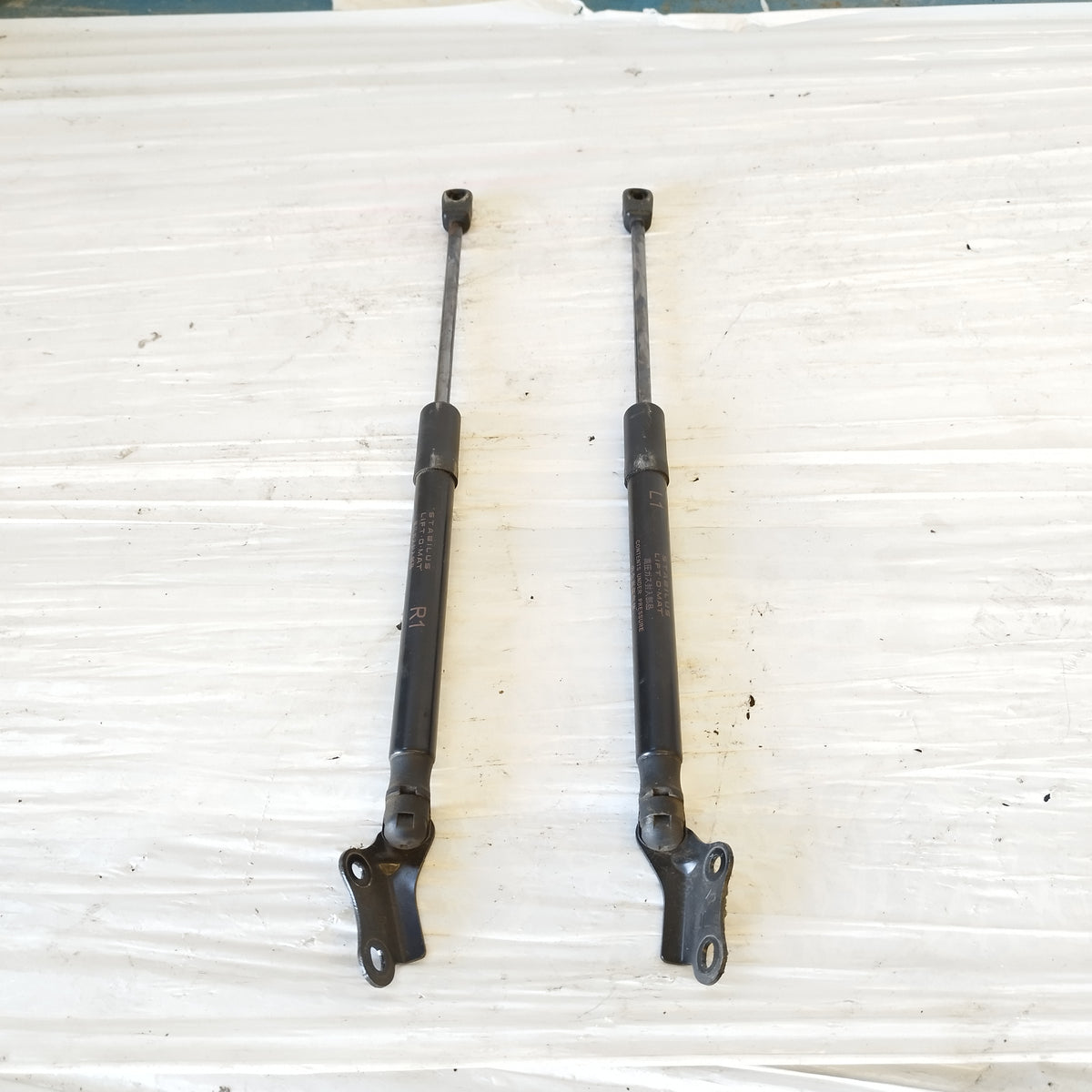 Ammortizzatori portellone Toyota Aygo X (AB70) 2022-2026 cod: 508157 ecoAC17502