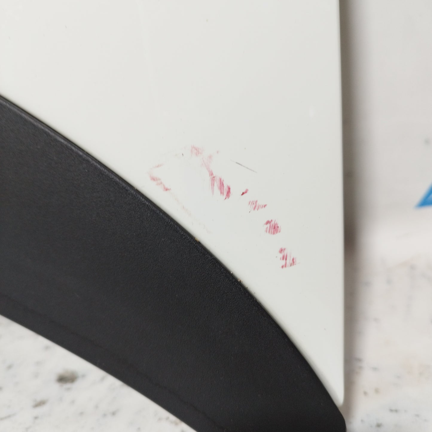 Weiße Motorhaube Fiat Punto Evo 2012 ecoAC10940