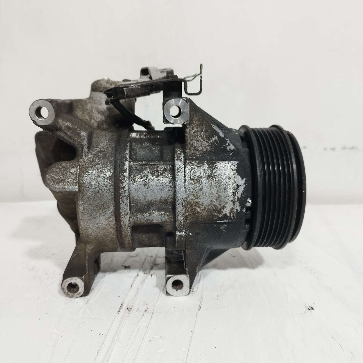 Compressore a / c Toyota Yaris / Auris 1.3 B 2002-2011 (2 pin) cod: 5ser09c ecoAC15541
