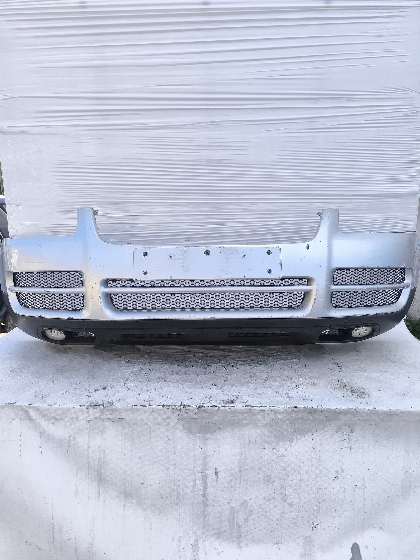 Paraurti anteriore Volkswagen Touareg anno 2007 grigio argento ecoAG8174