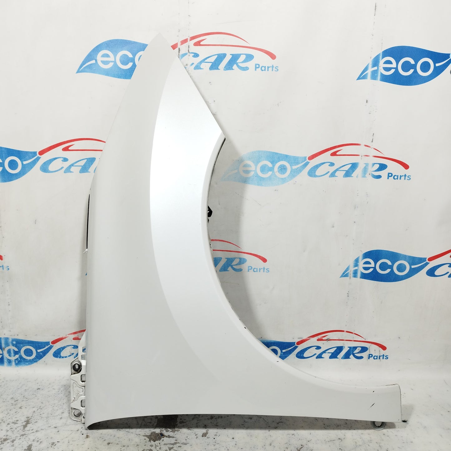 Parafango anteriore dx bianco perlato Peugeot 3008 2011  ecoAC9579