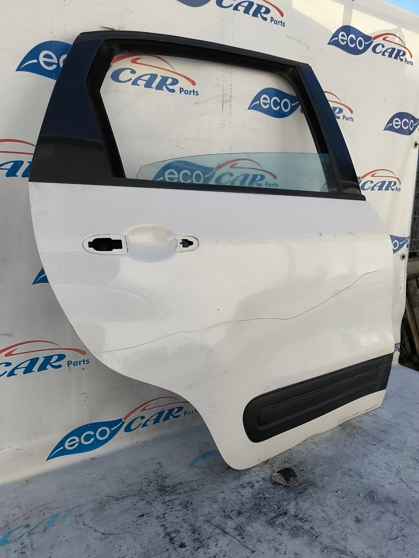 Rear right door white Fiat 500L ecoAG5915