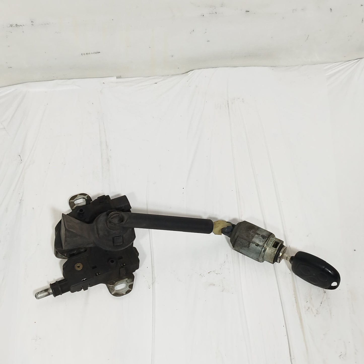 Serratura Cofano Ford C-Max 2008 codice: 3M51-16700 ecoAC14554