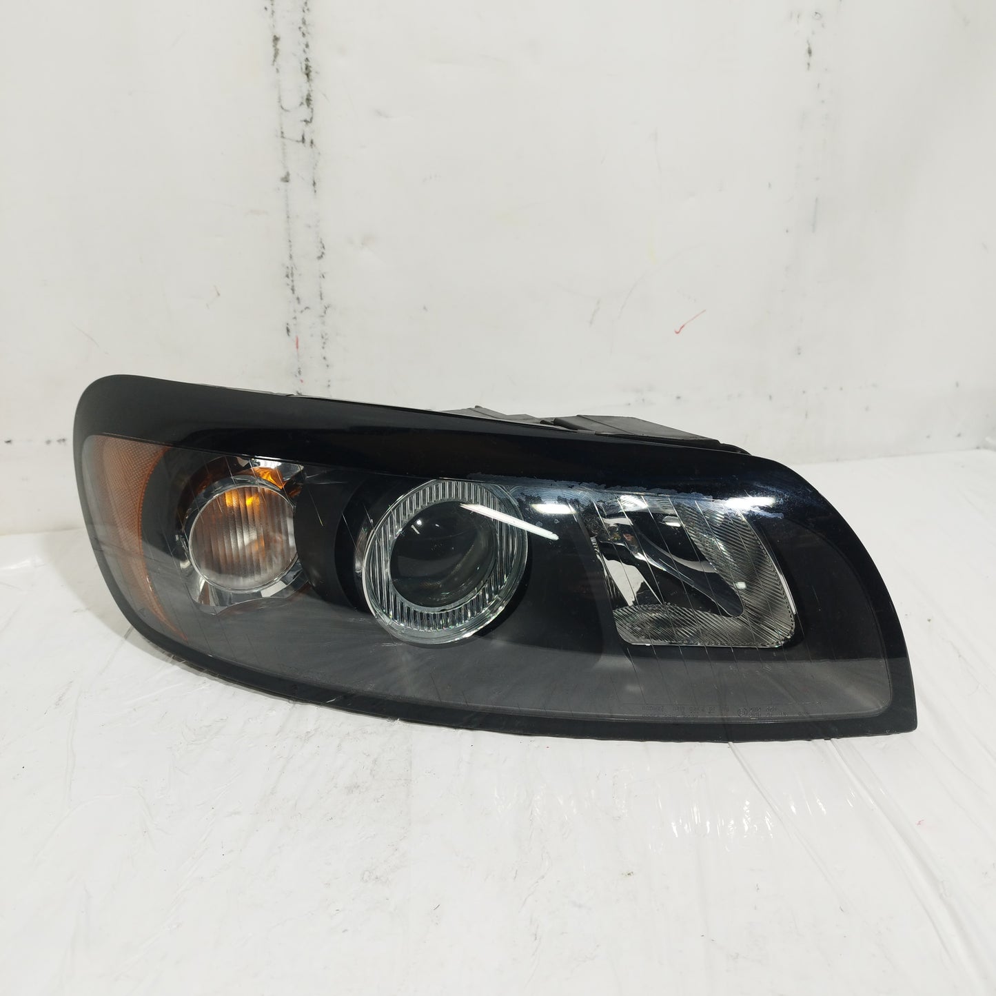 Fanale anteriore dx Volvo C30 2007 cod: 0301232202 ecoAC14754
