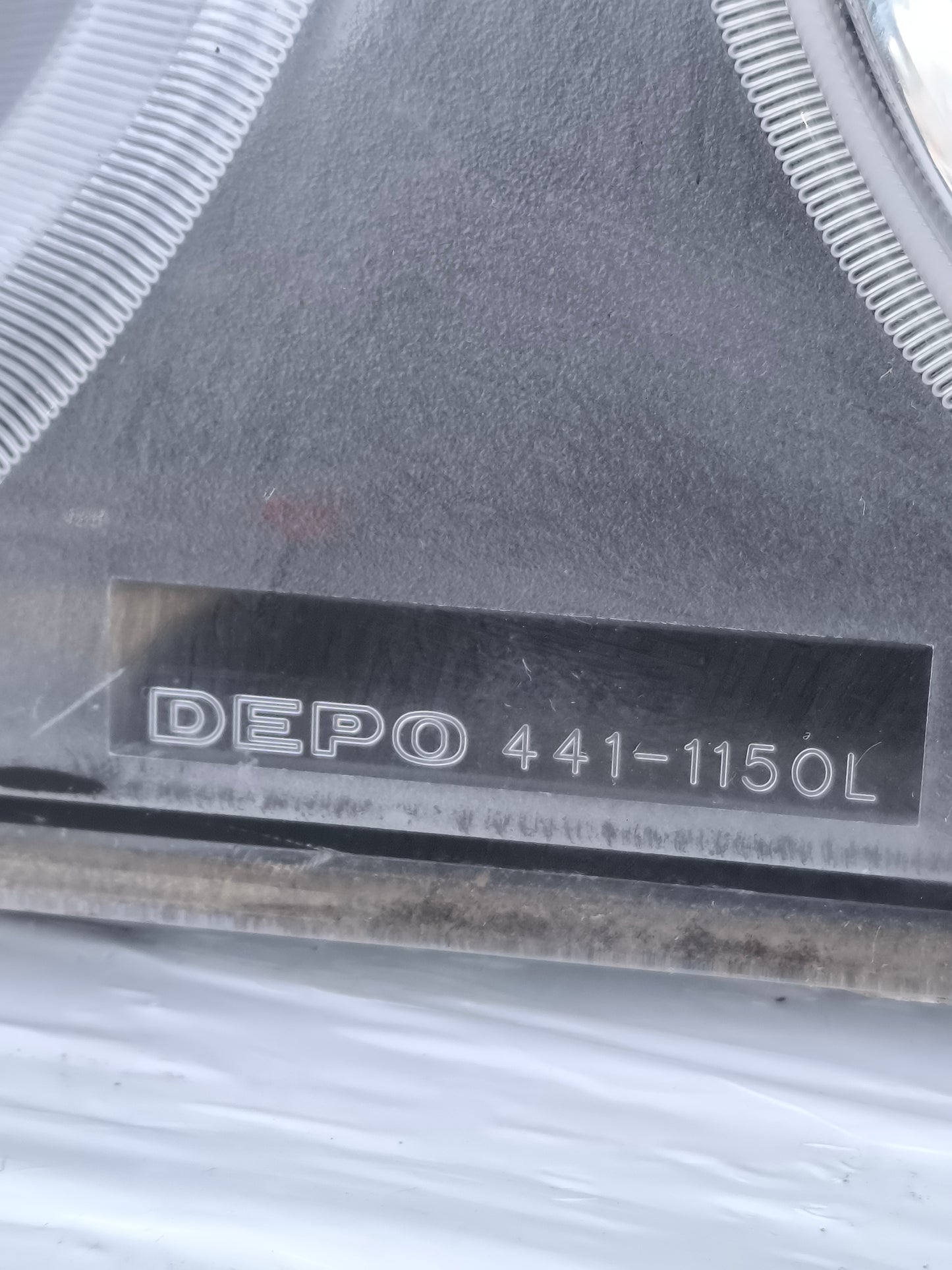 Fanale anteriore sx Volkswagen Polo (9N) 2003-2005 DEPO ecoAG8547