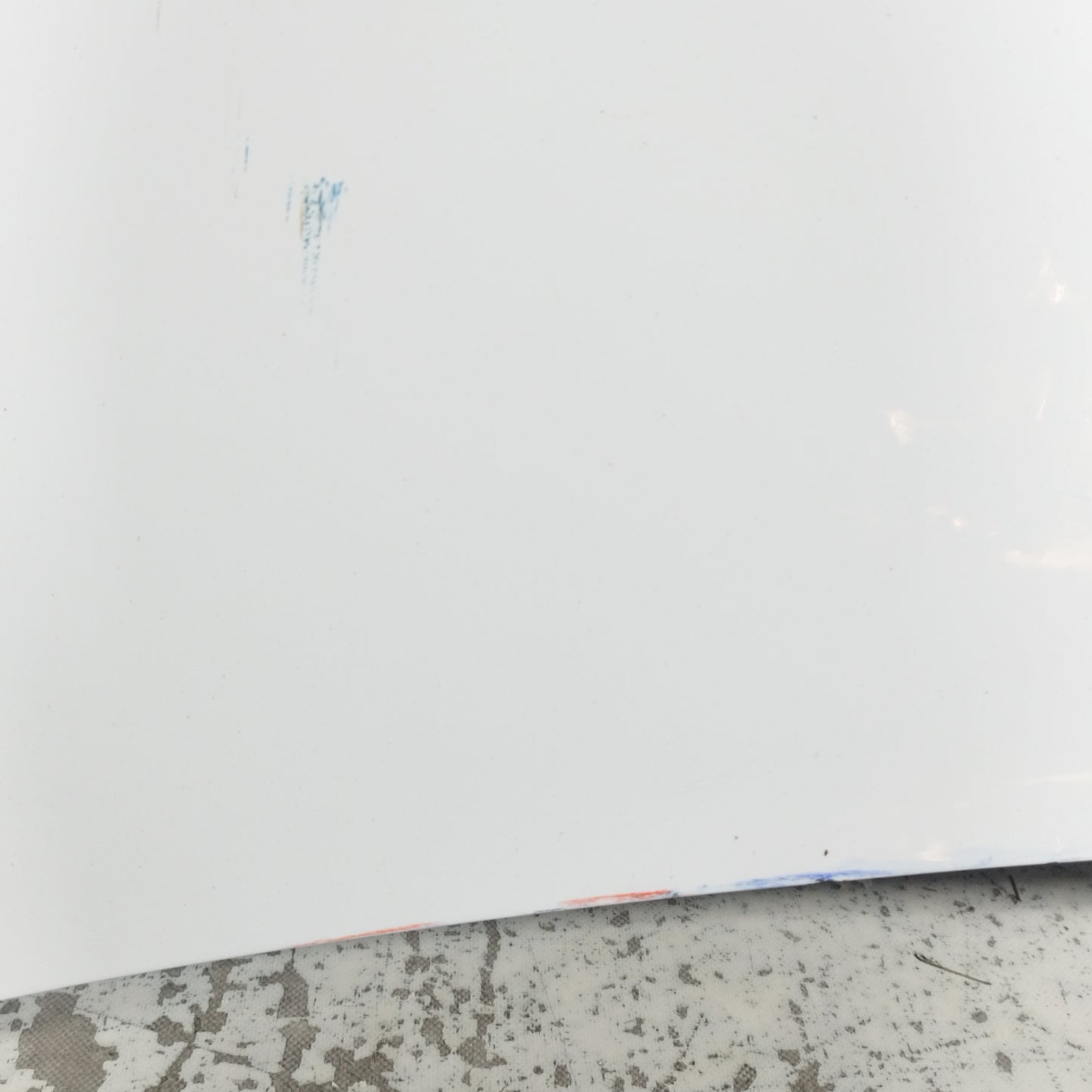 Weiße Motorhaube Ford Focus 2011 ecoAC10984