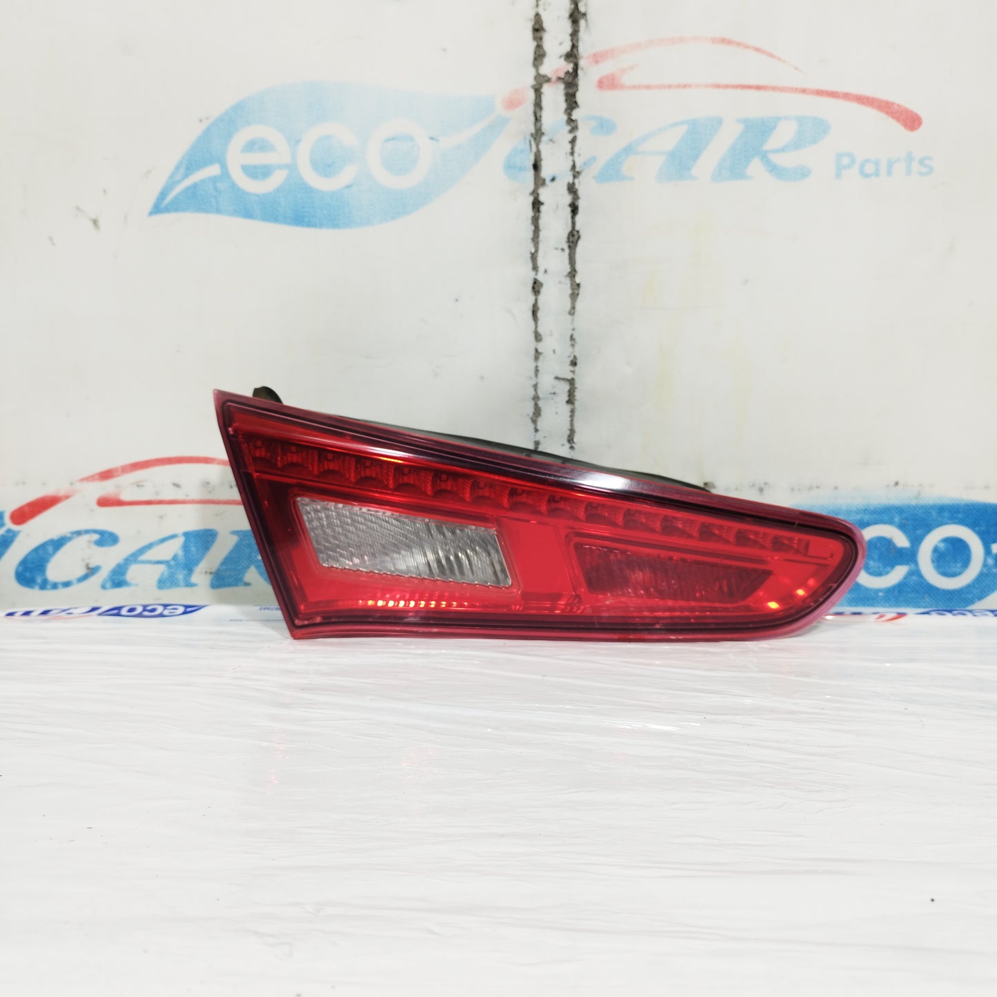 Alfa Romeo Giulietta 2015 ecoAC11221 linkes inneres Rücklicht