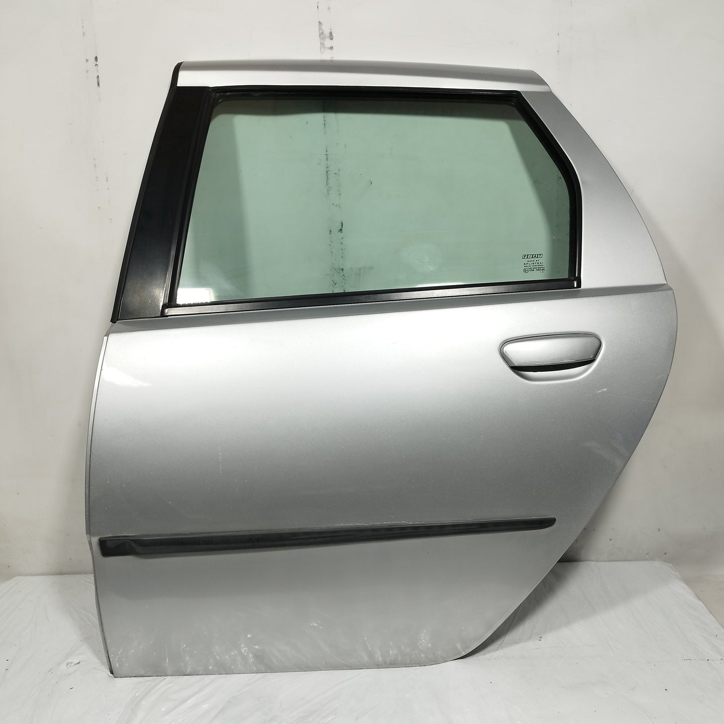 Sportello posteriore sx grigio garbato Fiat Punto 188 1999-2010 ecoAC16160