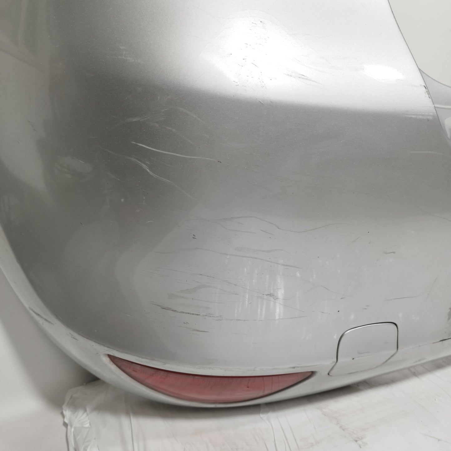 Renault Clio 2010 ecoAC12039 silbergraue Heckstoßstange