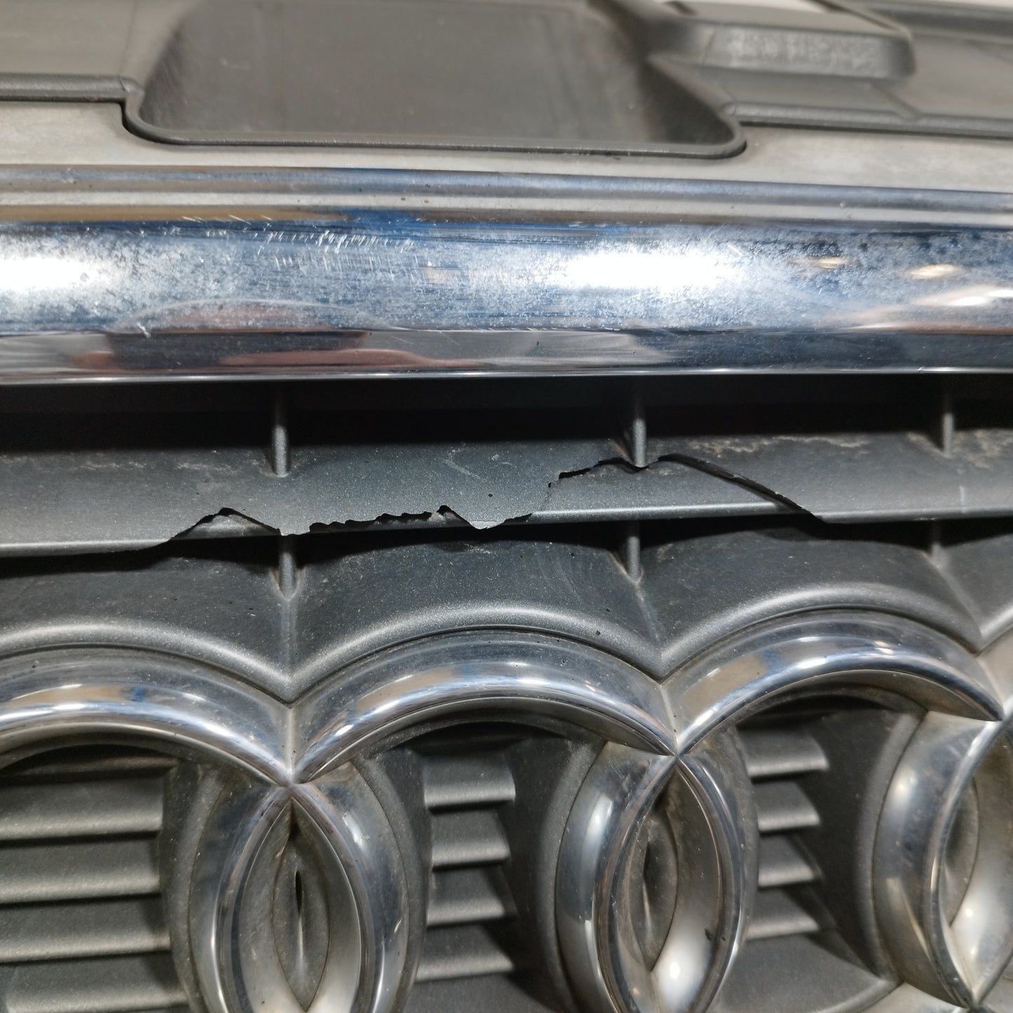 Paraurti anteriore nero Audi A4 B7 2004-2008 cod: 8e0807233e ecoAC15522