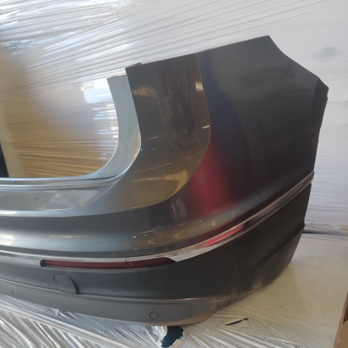 Paraurti posteriore grigio scuro Volkswagen Tiguan AllSpace (AD1) 2017-2020 ecoAC17493