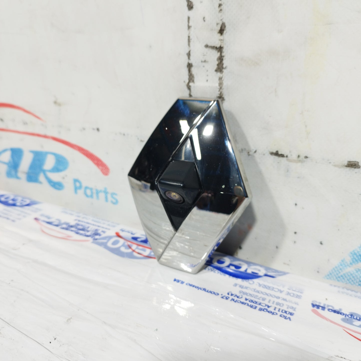 Logo con retrocamera posteriore Renault Clio 2016 Cod: 908899183RC ecoAC10881