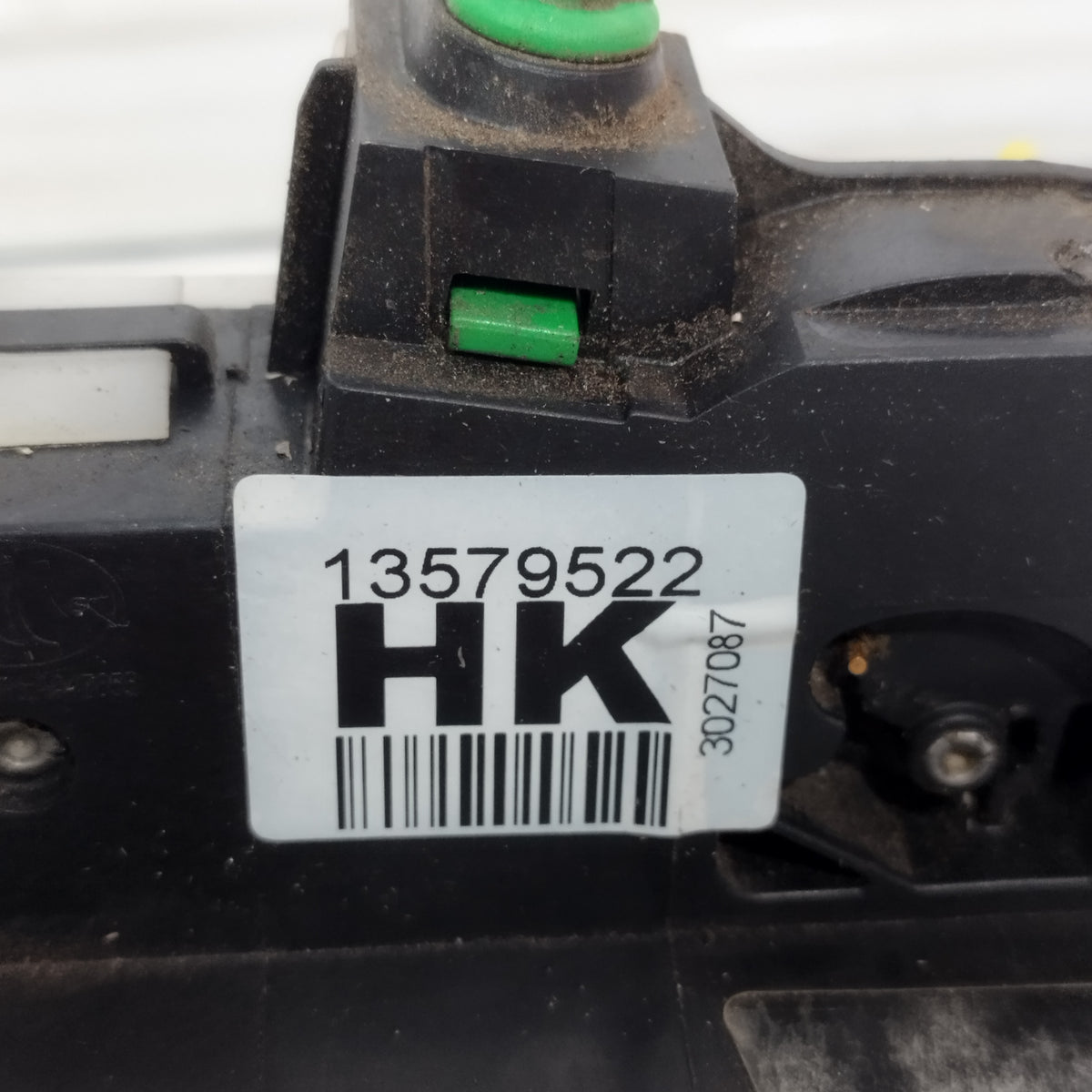 Serratura anteriore sx Opel Adam (M13) 2012-2019 5 pin cod: 13579522 ecoAC17325