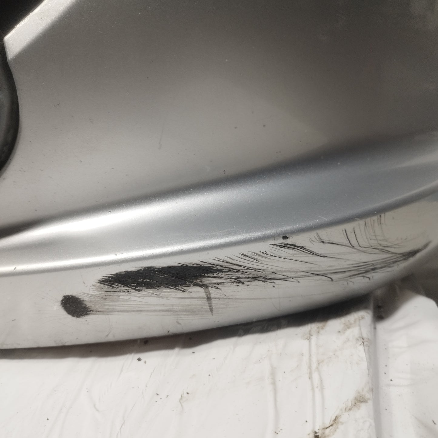 Paraurti anteriore grigio Peugeot 207 2006 ecoAC14494