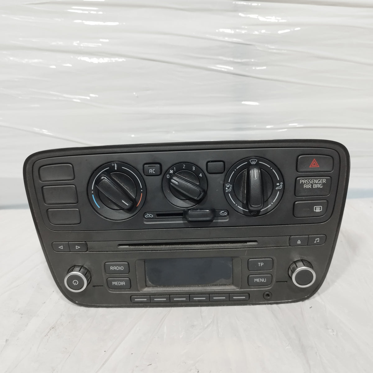 Pulsantiera a / c con autoradio Seat Mii 2011-2019 cod: 1S0820045T / 1SL035156 ecoAC16867