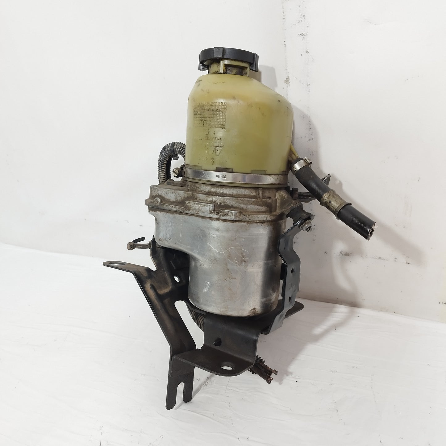 Power steering pump Opel Astra G / Zafira A 2000 code: 104-0085-003-094 hO ecoAC3888