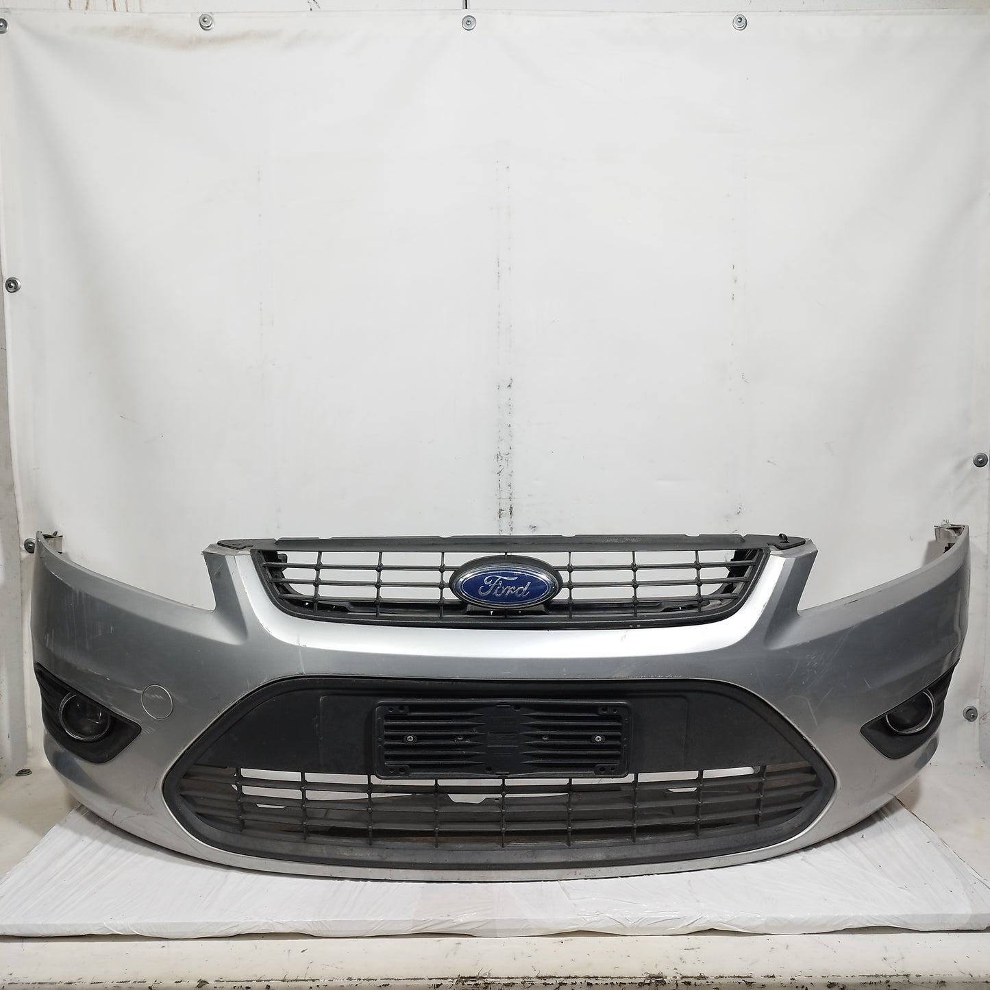 Paraurti anteriore grigio Ford Focus 2011 ecoAC14919