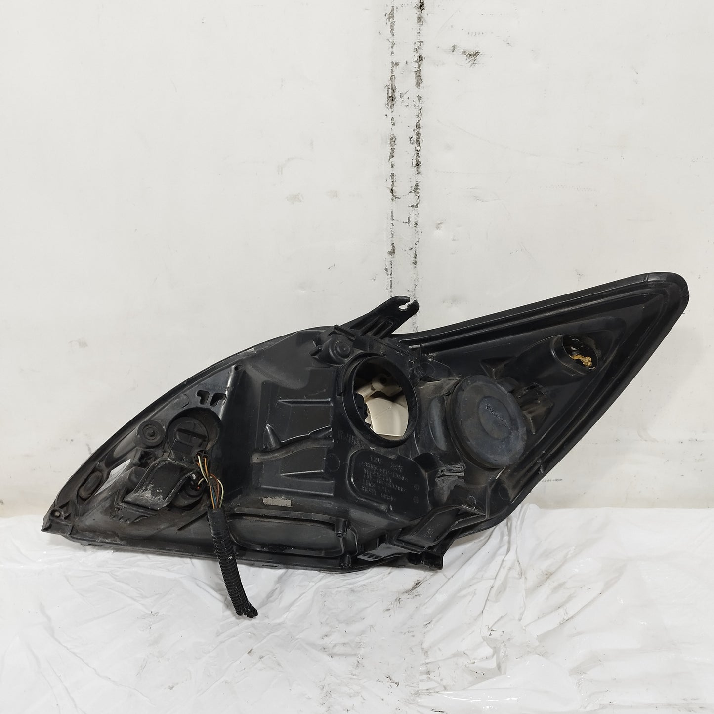 Fanale anteriore dx Ford Focus mk2 2008-2011 cod: 8M51-13W029-AD ecoAC16465