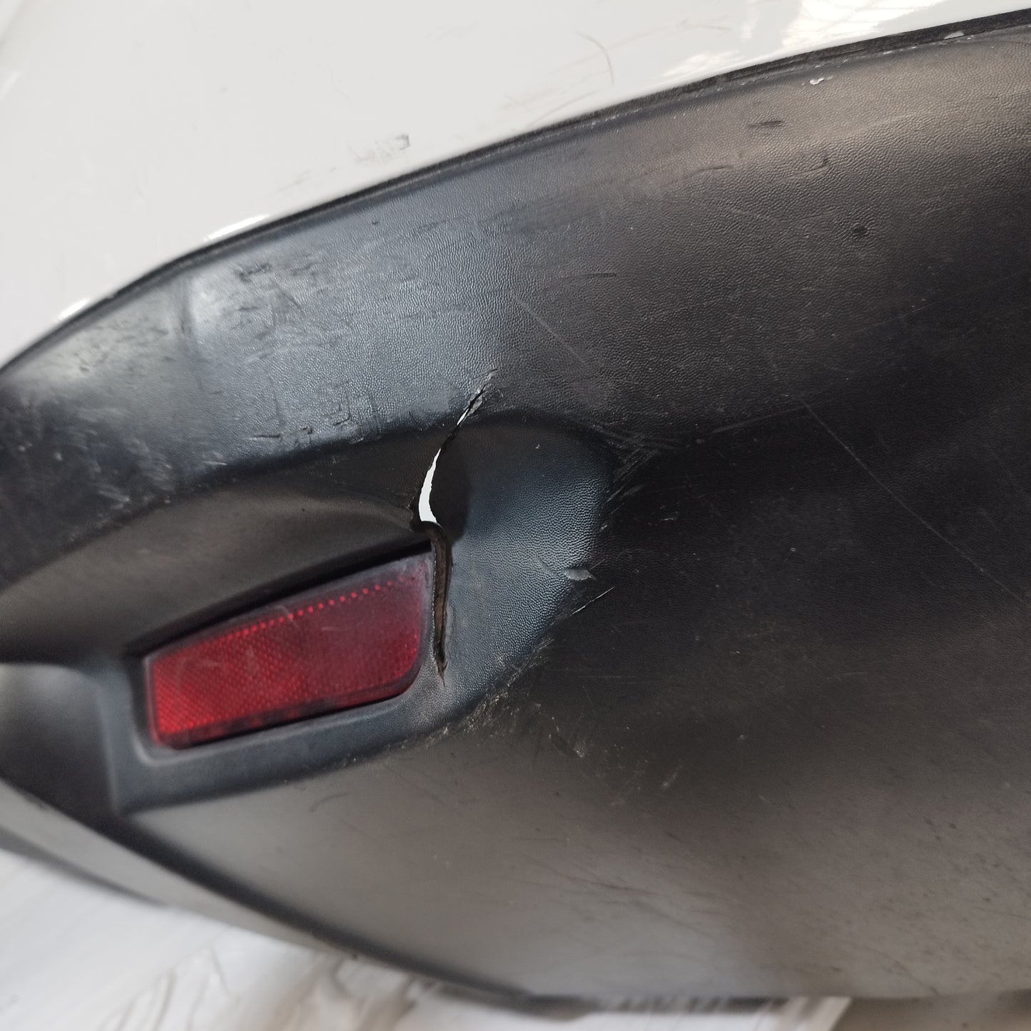 Paraurti posteriore bianco Dacia Duster I serie 2010-2013 ecoAC15350