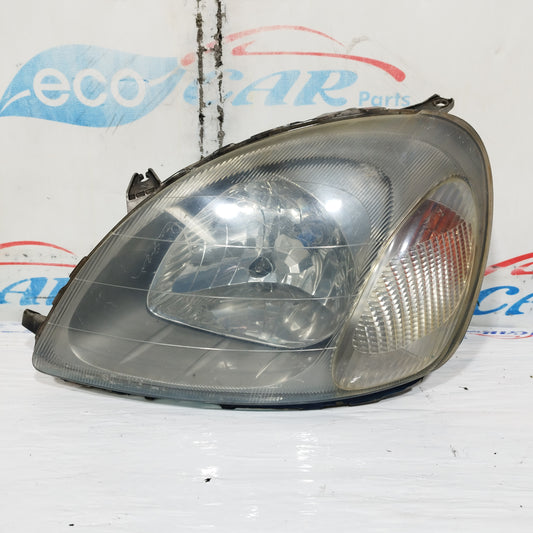 Toyota Yaris 2001 ecoAC10649 left front light