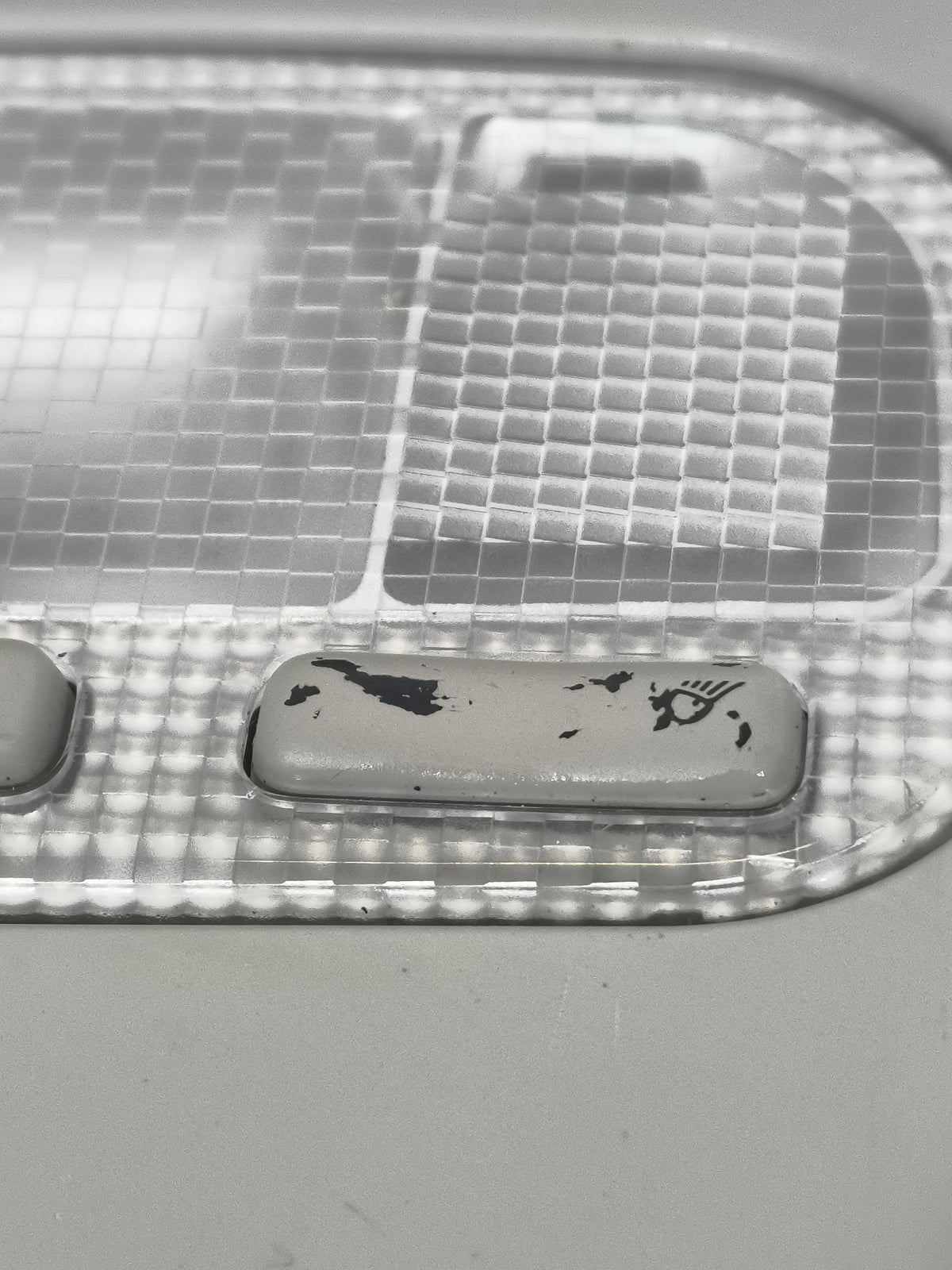 Luce di cortesia Peugeot 5008 I anno 2009-2016 cod: 9681370177 ecoAG9770