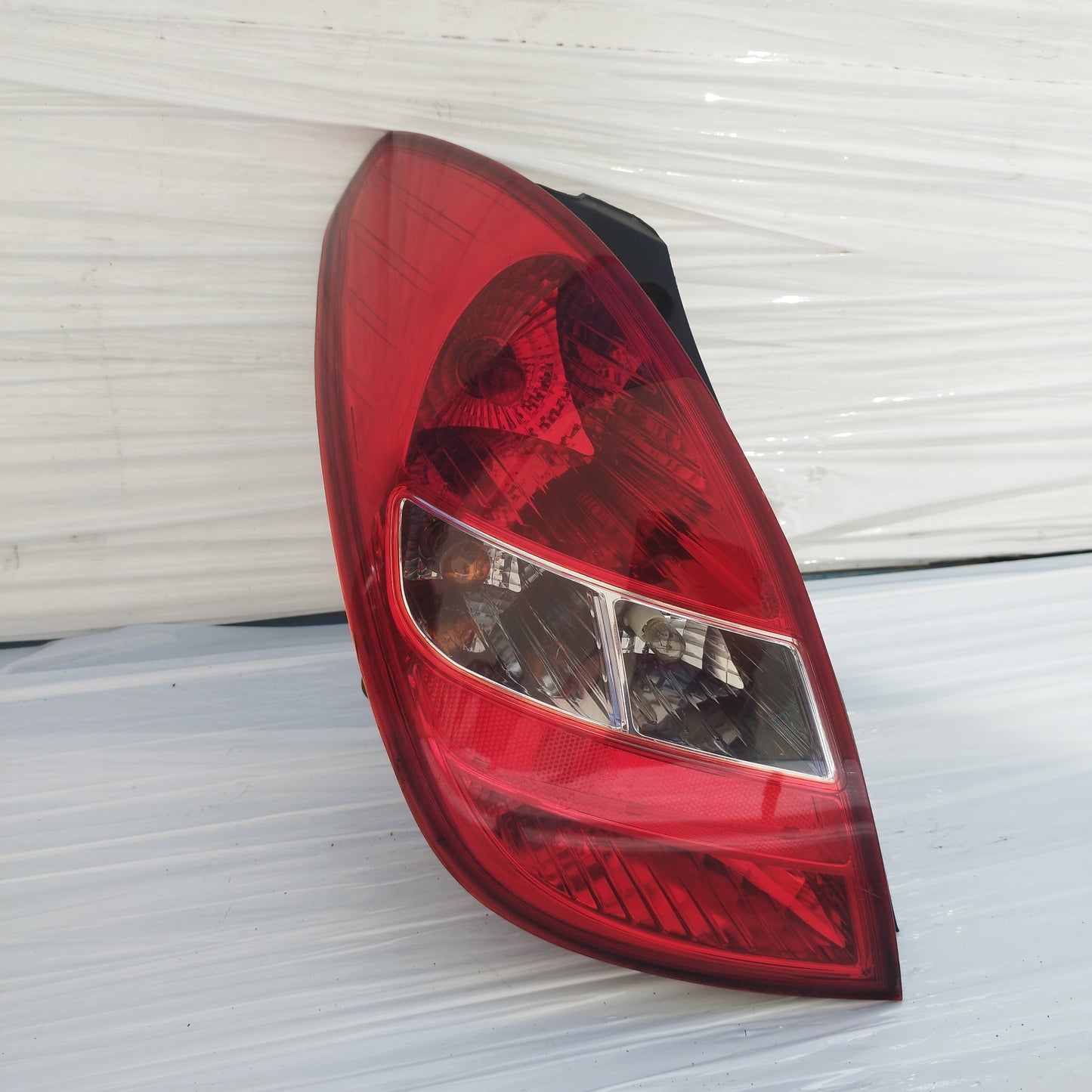Fanale posteriore sx Hyundai I20 2010 cod: 92401-1J000 ecoDM207