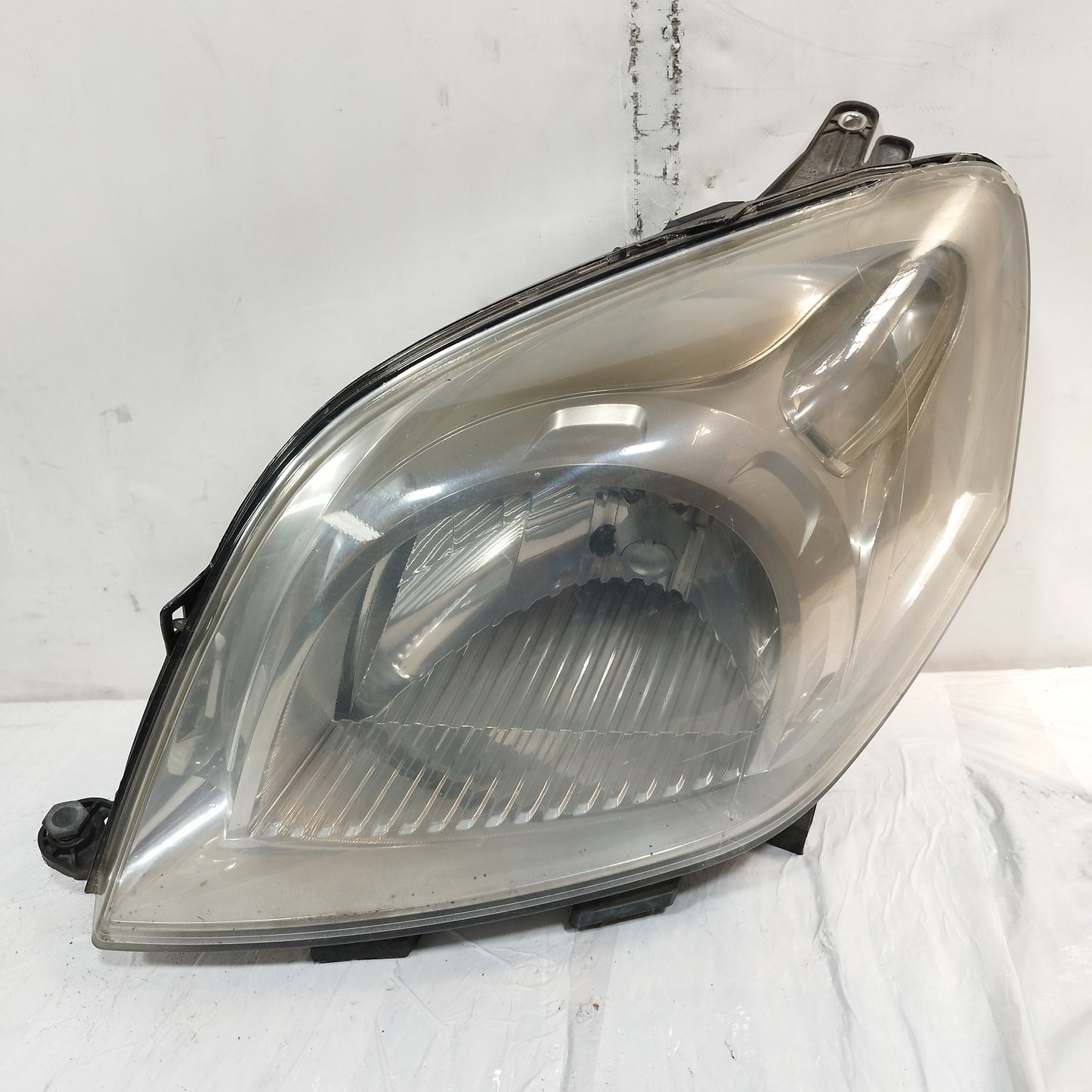 Fanale anteriore sx Fiat Fiorino (225) 2008-2020 cod: 45570383 ecoAC16296