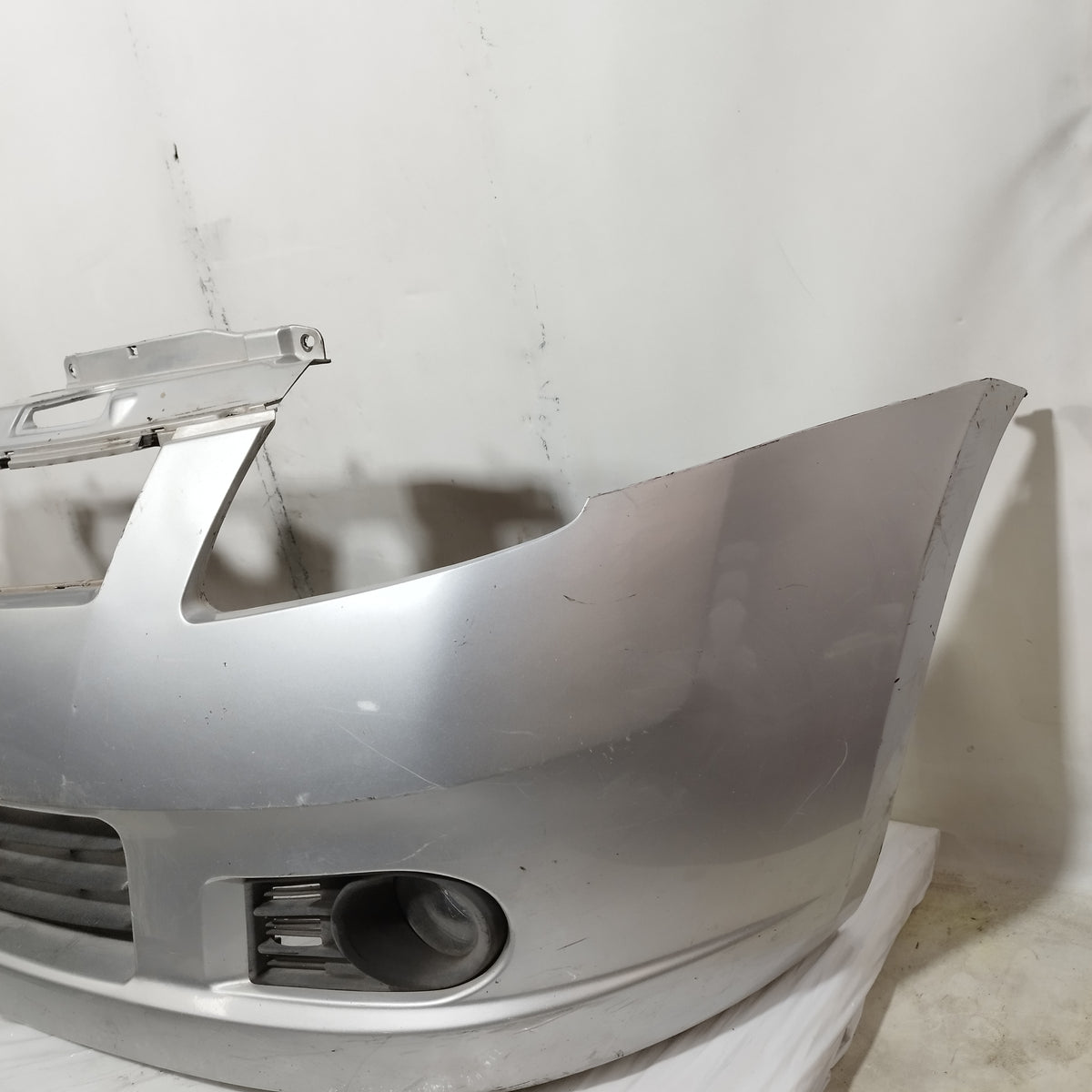 Paraurti anteriore grigio Suzuki Swift (MZ/EZ) 2005-2007 ecoAC16755